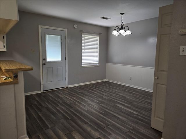 17415 Fir Road Road, Alvin, TX 77511