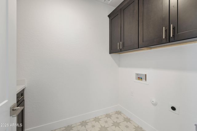 7555 E Louie Lane, Prescott Valley, AZ 86315