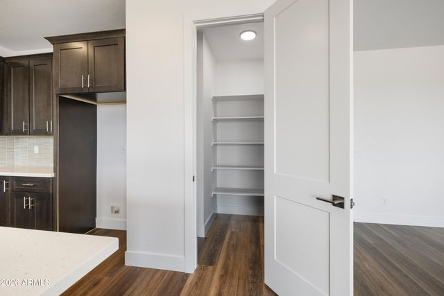 7555 E Louie Lane, Prescott Valley, AZ 86315