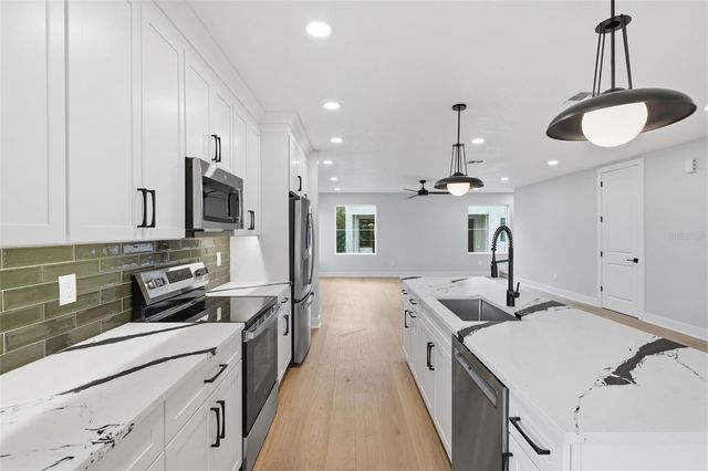 4208 W CARMEN STREET D, Tampa, FL 33609