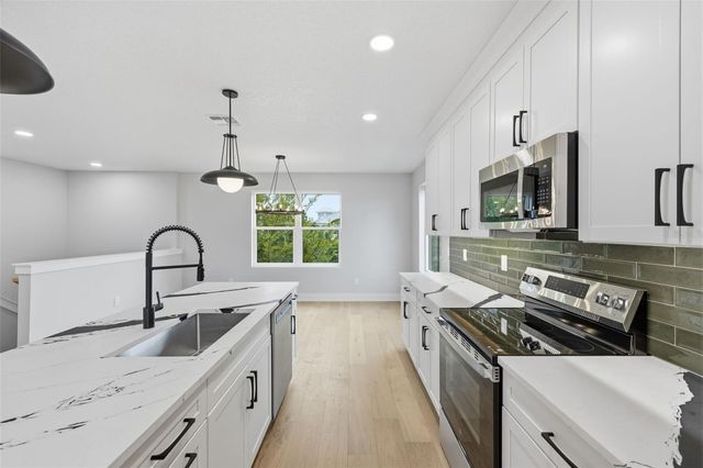 4208 W CARMEN STREET D, Tampa, FL 33609