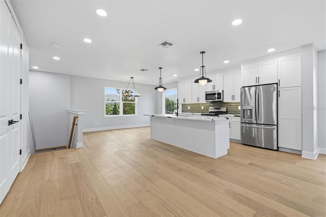 4208 W CARMEN STREET D, Tampa, FL 33609