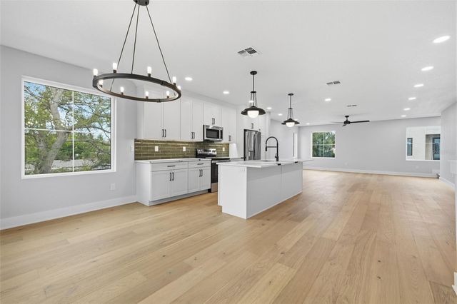 4208 W CARMEN STREET D, Tampa, FL 33609