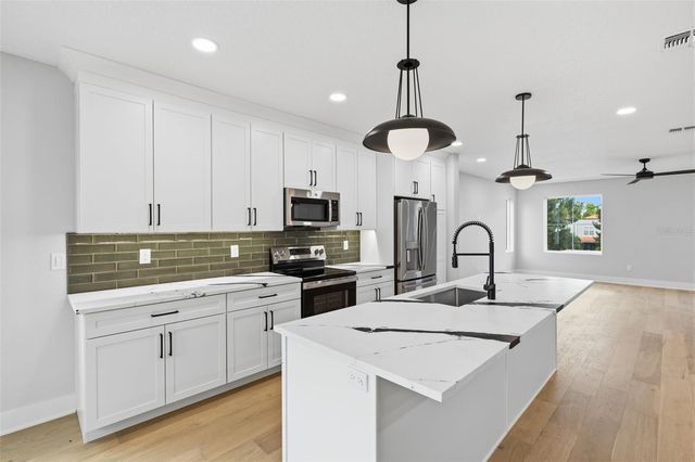 4208 W CARMEN STREET D, Tampa, FL 33609