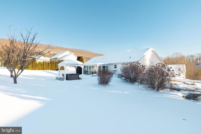 12 SAJER RD, Pottsville, PA 17901