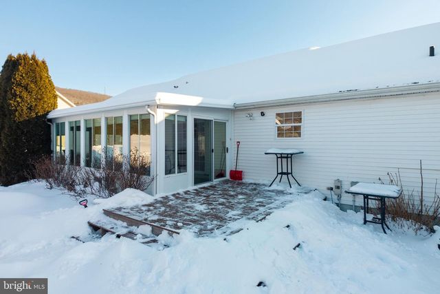 12 SAJER RD, Pottsville, PA 17901