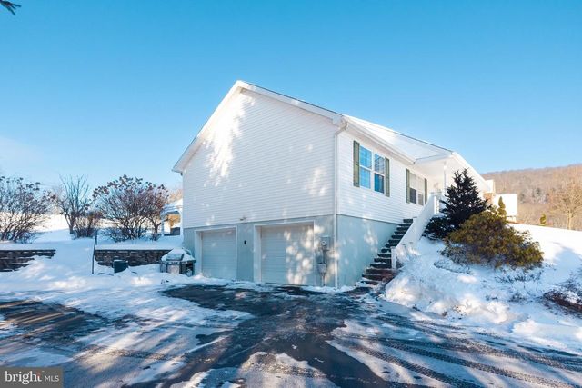 12 SAJER RD, Pottsville, PA 17901