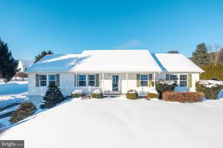 12 SAJER RD, Pottsville, PA 17901
