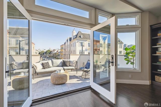 3343 Pierce Street, San Francisco, CA 94123