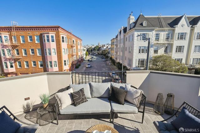 3343 Pierce Street, San Francisco, CA 94123