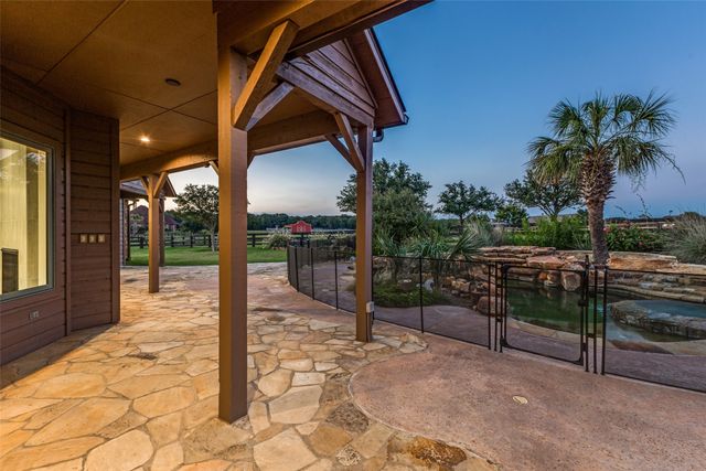 1023 Gene Perry Court, Bartonville, TX 76226