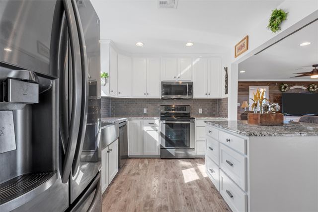 1307 Range Road, China Spring, TX 76633