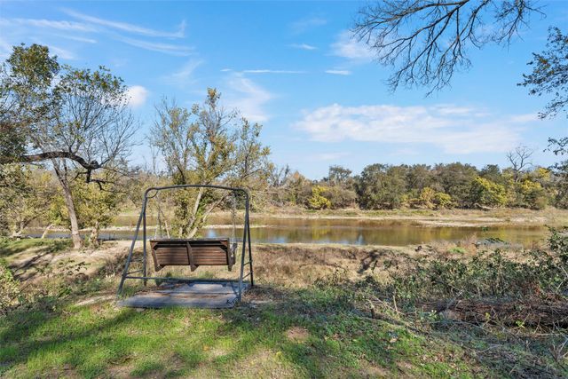 1307 Range Road, China Spring, TX 76633