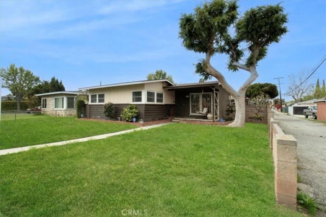 6855 Butler Ave, Long Beach, CA 90805