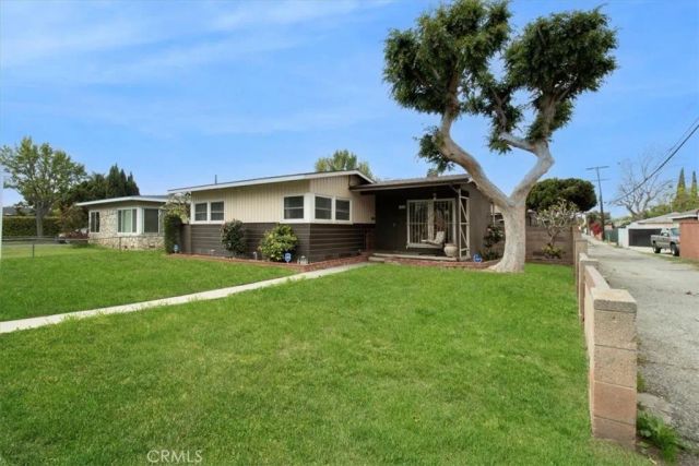 6855 Butler Ave, Long Beach, CA 90805