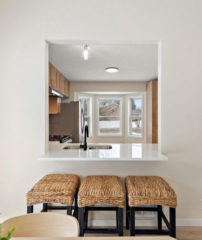 2524 131st Avenue NW, Coon Rapids, MN 55448