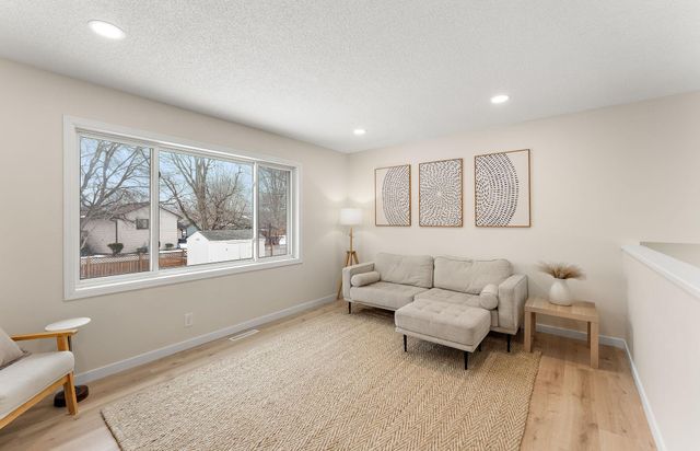 2524 131st Avenue NW, Coon Rapids, MN 55448