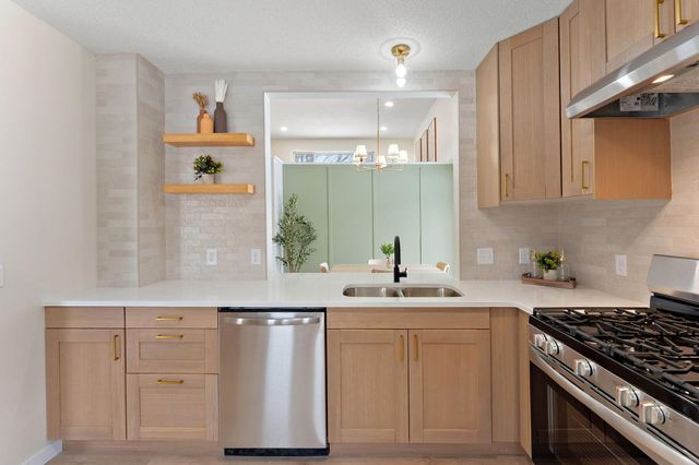 2524 131st Avenue NW, Coon Rapids, MN 55448