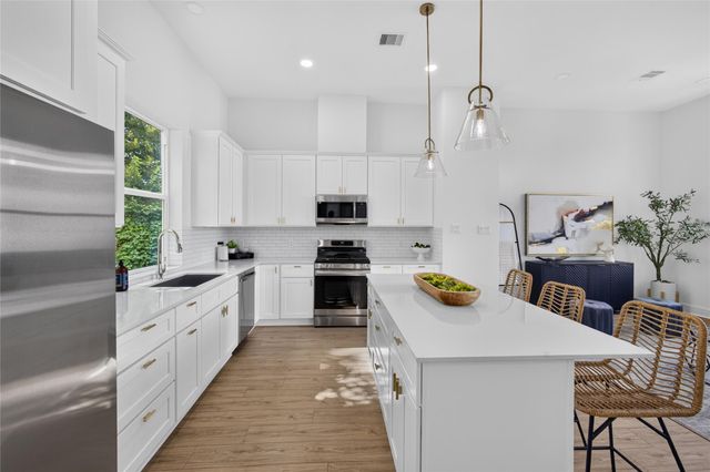 835 Rachel Street B, Houston, TX 77091
