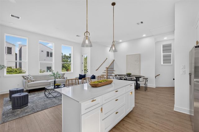 835 Rachel Street B, Houston, TX 77091