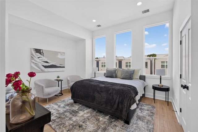 835 Rachel Street B, Houston, TX 77091
