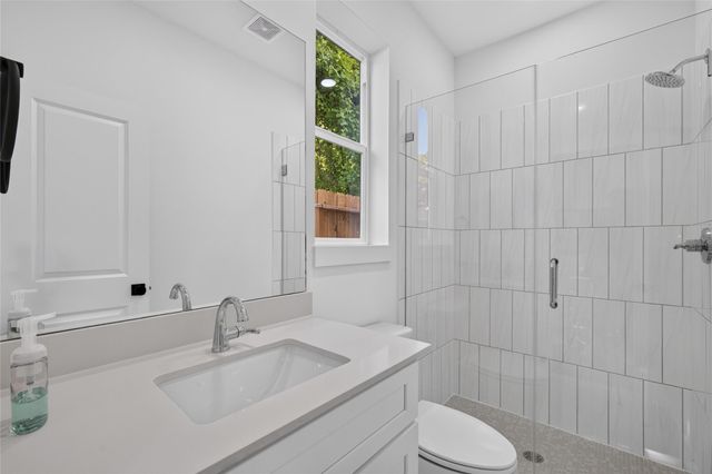 835 Rachel Street B, Houston, TX 77091