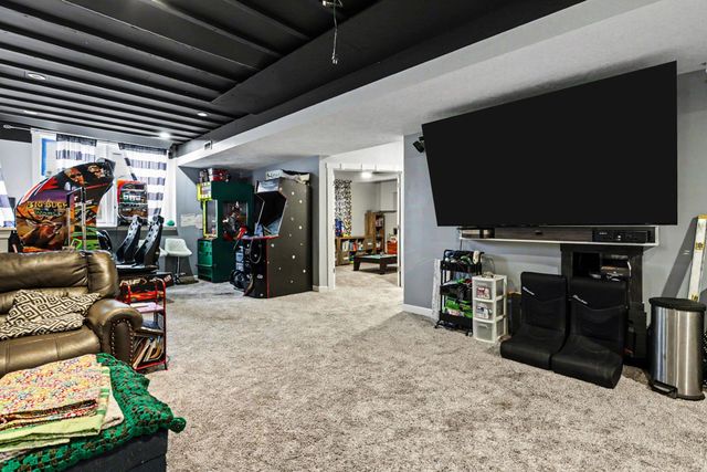 69739 Roy Drive, Edwardsburg, MI 49112