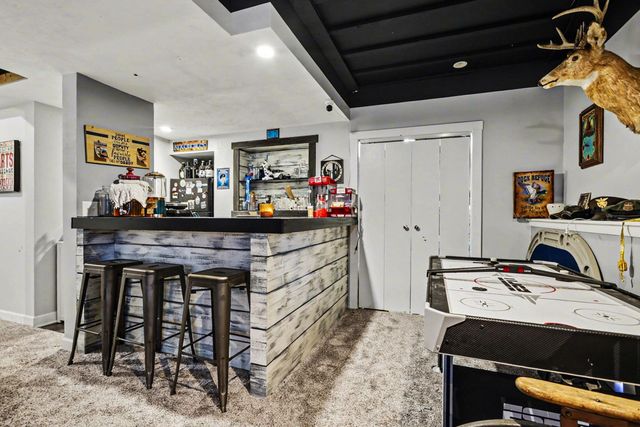 69739 Roy Drive, Edwardsburg, MI 49112