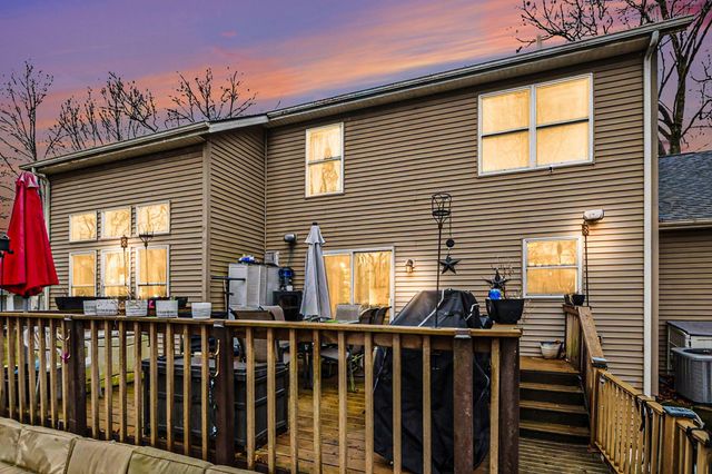 69739 Roy Drive, Edwardsburg, MI 49112