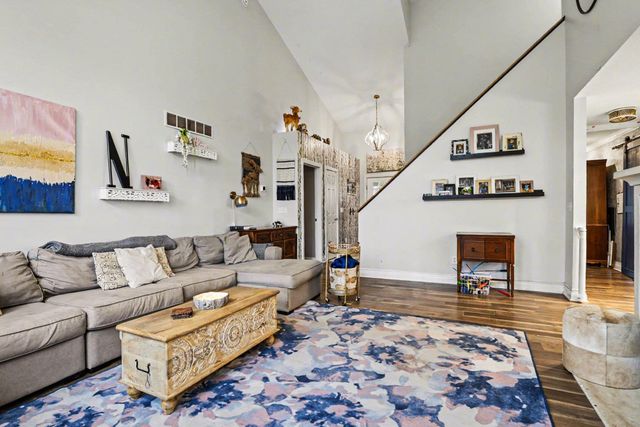 69739 Roy Drive, Edwardsburg, MI 49112