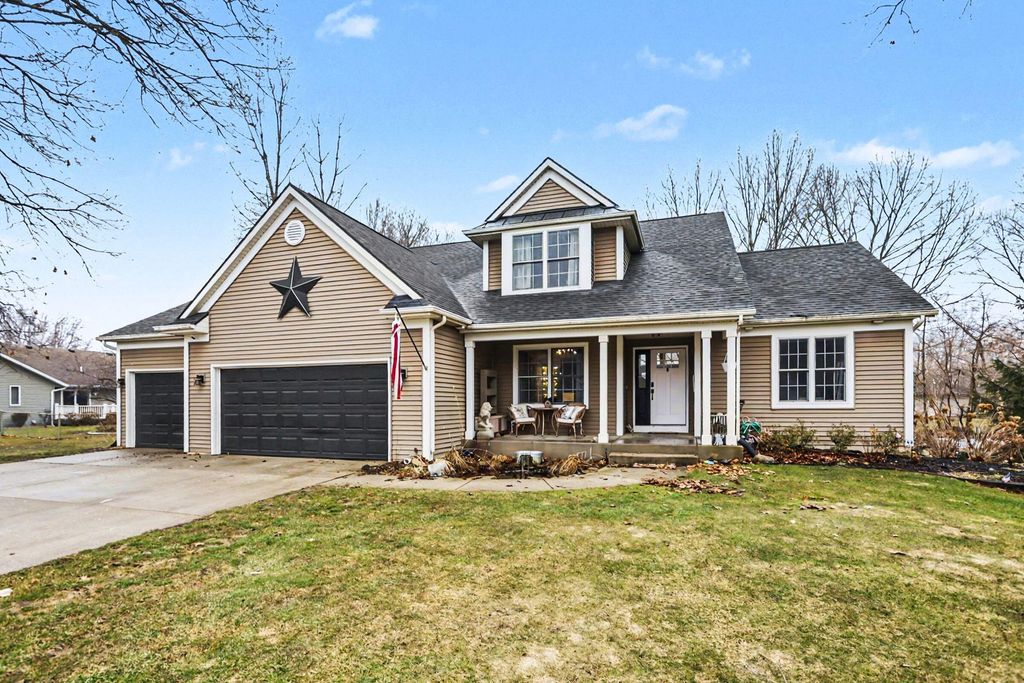 69739 Roy Drive, Edwardsburg, MI 49112