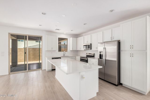 11611 W GREEN Drive, Youngtown, AZ 85363