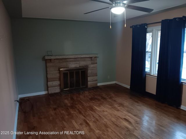 1007 N Foster Avenue, Lansing, MI 48912