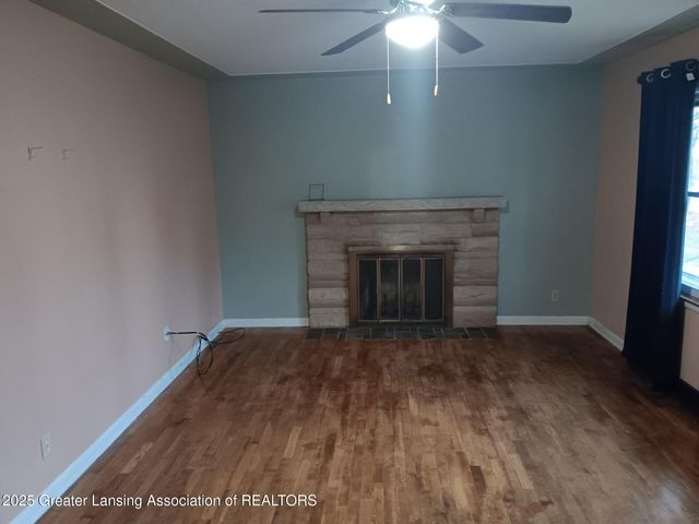 1007 N Foster Avenue, Lansing, MI 48912