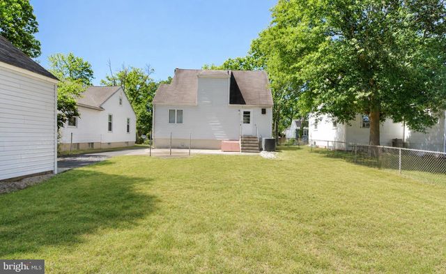 145 CEDAR AVE, Westville, NJ 08093