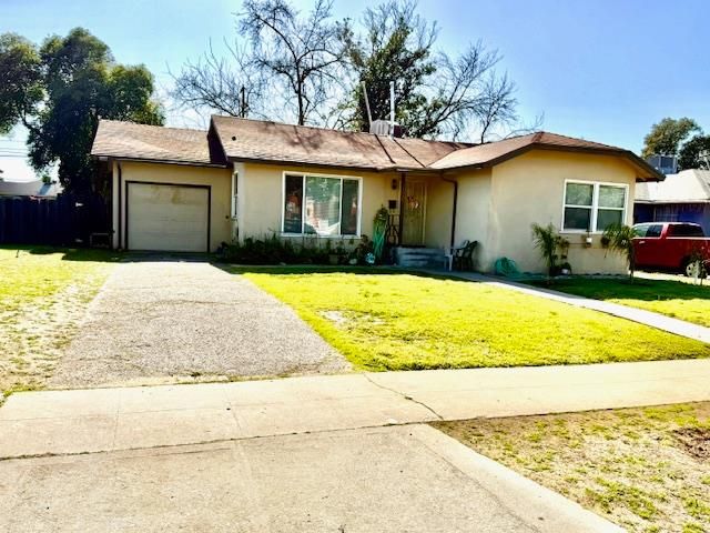 1025 W Griffith Avenue, Fresno, CA 93705