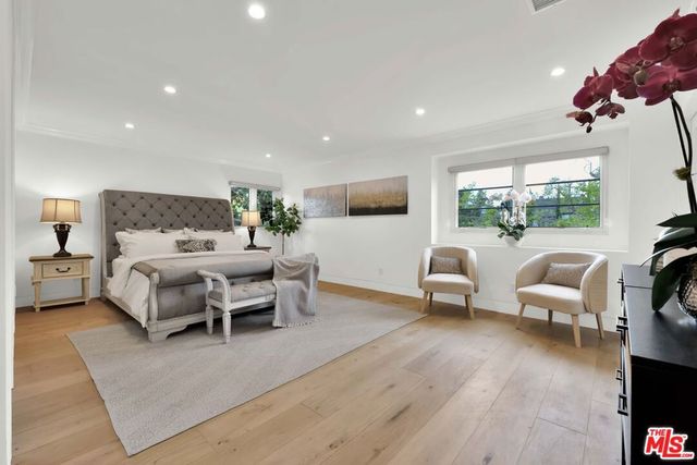 602 S Lucerne Boulevard, Los Angeles, CA 90005