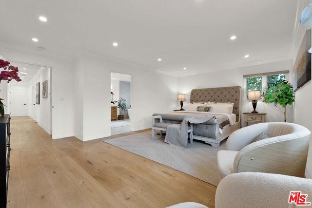 602 S Lucerne Boulevard, Los Angeles, CA 90005