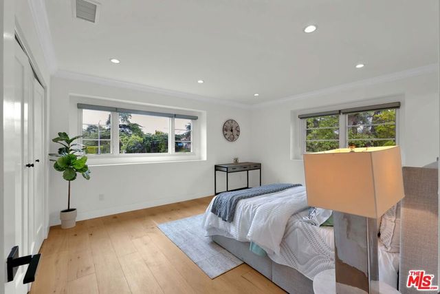 602 S Lucerne Boulevard, Los Angeles, CA 90005