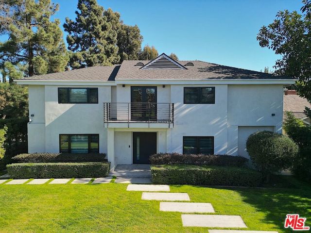 602 S Lucerne Boulevard, Los Angeles, CA 90005