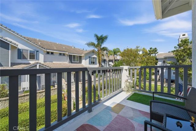 65 Carlsbad, Aliso Viejo, CA 92656