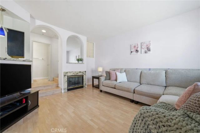 65 Carlsbad, Aliso Viejo, CA 92656