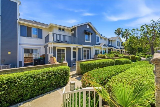 65 Carlsbad, Aliso Viejo, CA 92656