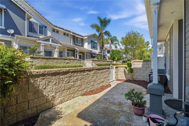65 Carlsbad, Aliso Viejo, CA 92656