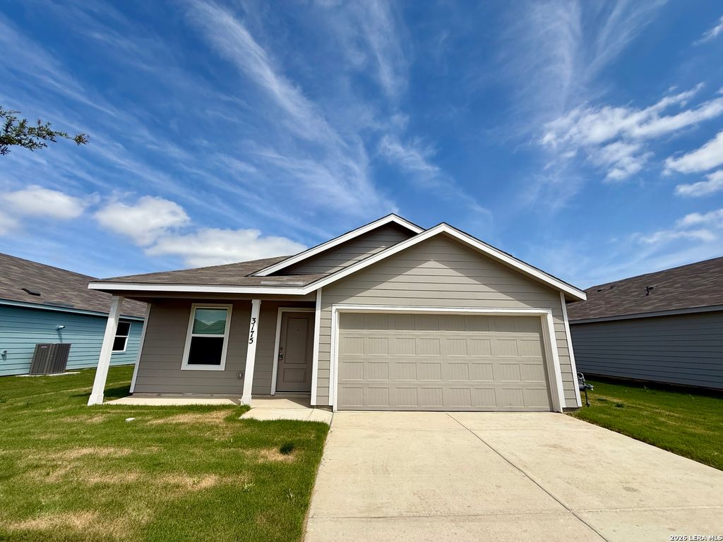3179 Dispatch Dr, New Braunfels, TX 78130