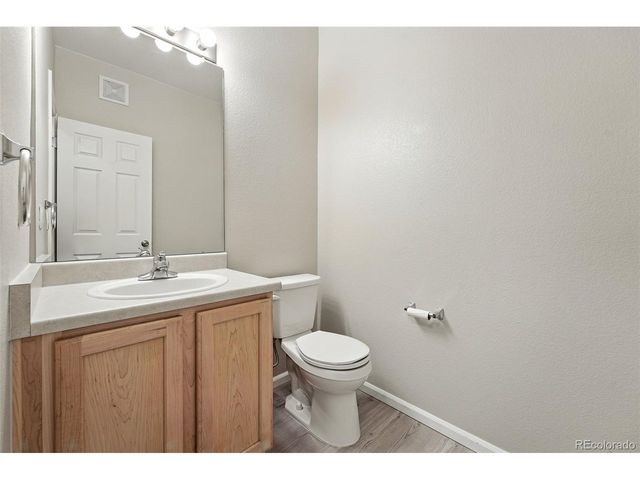 5255 Memphis St 312, Denver, CO 80239