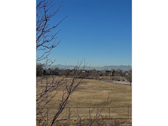 5255 Memphis St 312, Denver, CO 80239