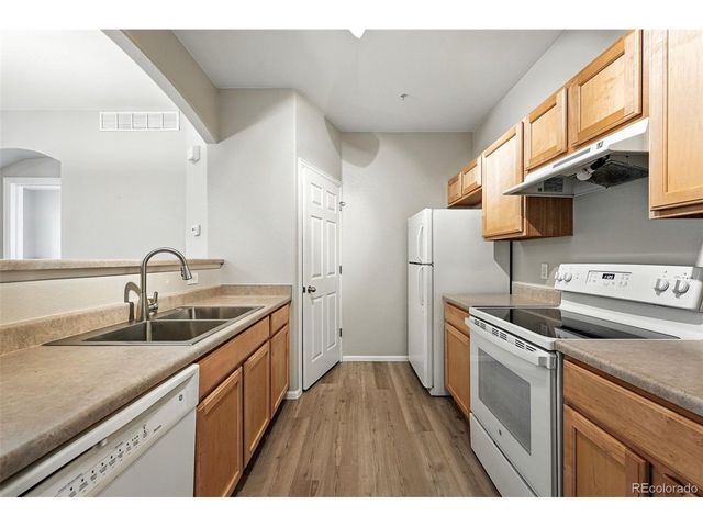 5255 Memphis St 312, Denver, CO 80239
