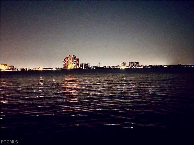 4510 N Key DR 102, North Fort Myers, FL 33903