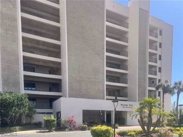 4510 N Key DR 102, North Fort Myers, FL 33903